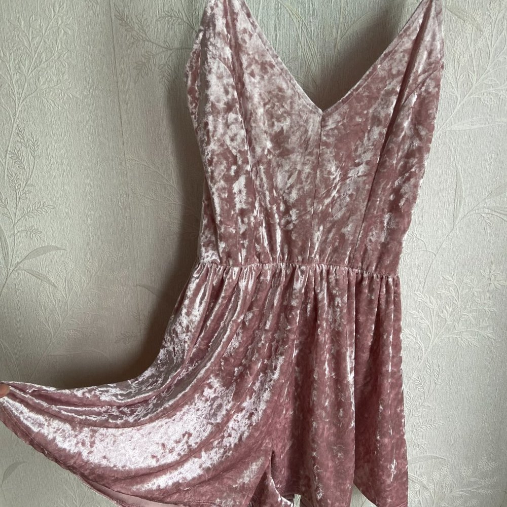 LA Hearts Pink Crushed Velvet Backless Romper NWT, Size M
